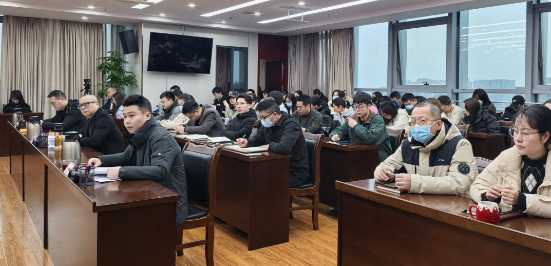 內(nèi)江建工集團(tuán)舉辦第二屆“以書(shū)為伴，鑄就卓越”讀書(shū)會(huì)演講比賽